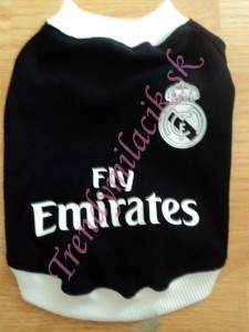 Futbalov&yacute; dres s n&aacute;pisom - oblečenie a m&oacute;da pre psov